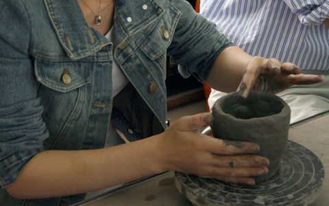 陶芸教室では気軽に本格的な陶芸が体験できますよ！