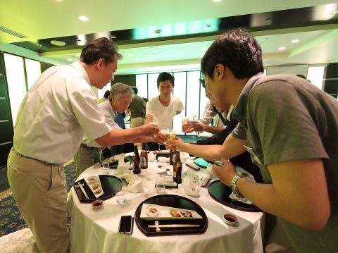 08 学友会との懇親会・乾杯